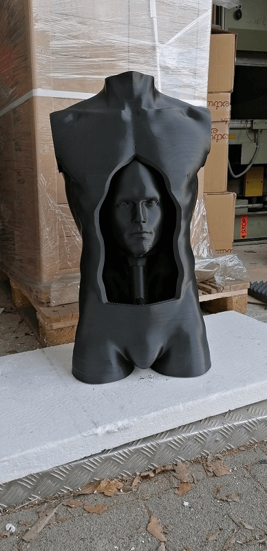 3D gedruckter Torso mit Kopf im Bauch, 3D Druck XXL